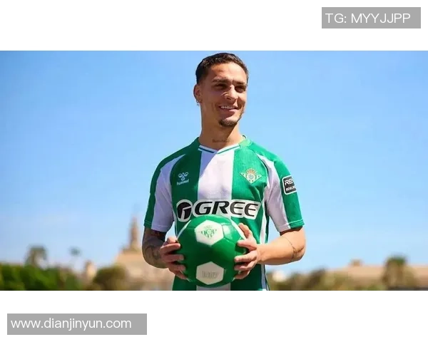 安东尼:拜仁想签我,我一度犹疑但仍是挑选贝蒂斯 安东尼:拜仁想签我,我一度犹疑但仍是挑选贝蒂斯